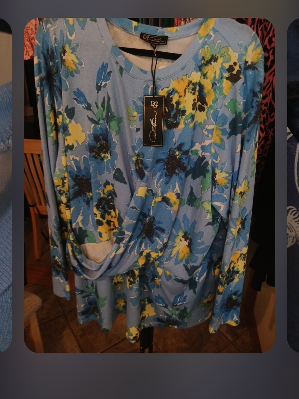 Derek Heart NWT Blue Floral Draped Long Sleeve Top Plus Size 3X